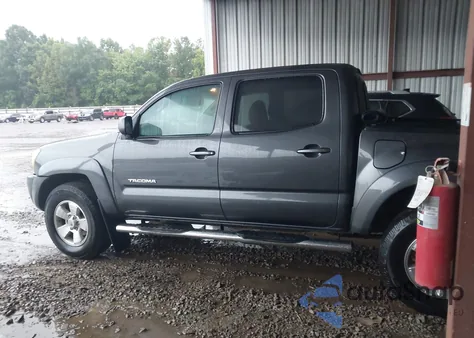 2011 Toyota Tacoma Base V6 из США, поврежденный, VIN 3TMLU4EN6BM065223